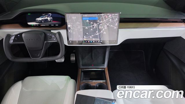 Tesla Model X — interior
