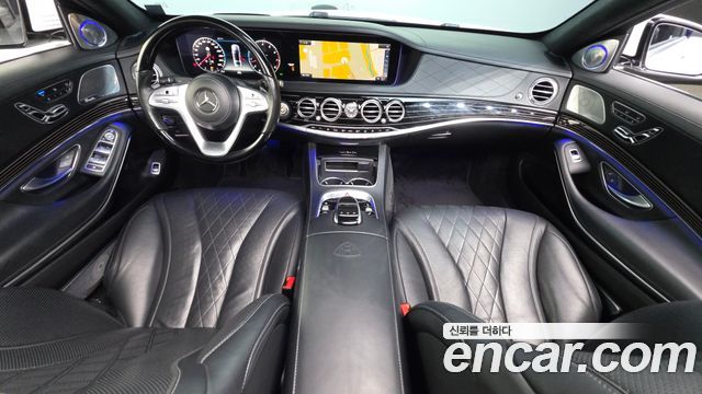 Mercedes-Benz S-Class — interior