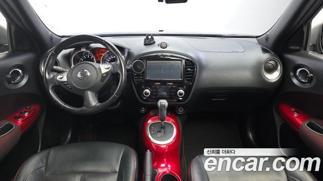 Nissan Juke — interior