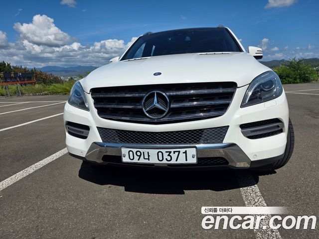Mercedes-Benz M-Class — exterior