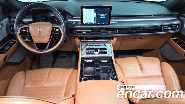 Lincoln Aviator — interior