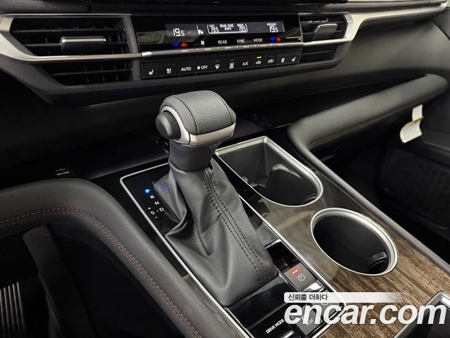 Toyota Sienna — interior