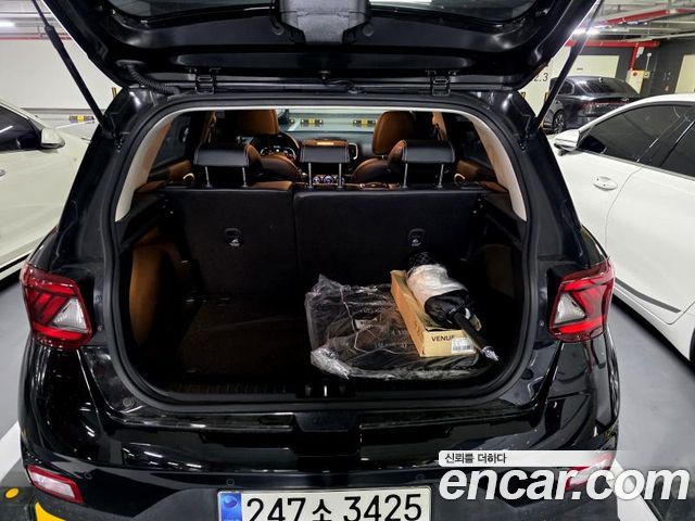 Hyundai Venue — interior