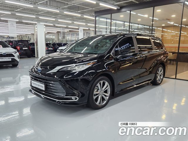 Toyota Sienna — exterior