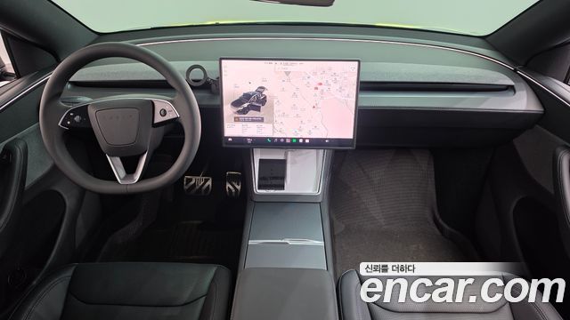 Tesla Model Y — interior