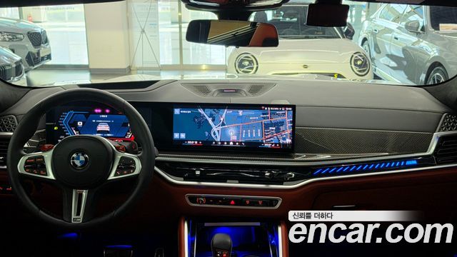 BMW X6 M — interior