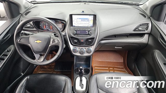 Chevrolet Korea Spark — interior