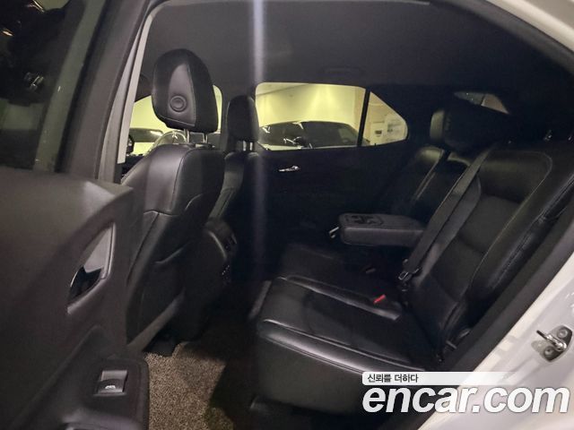 Chevrolet Korea Equinox — interior