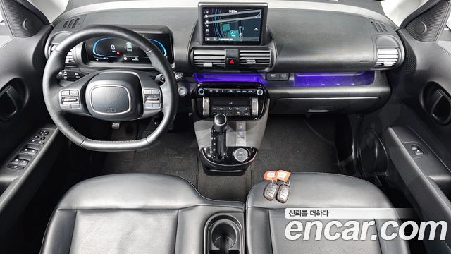Hyundai Casper — interior