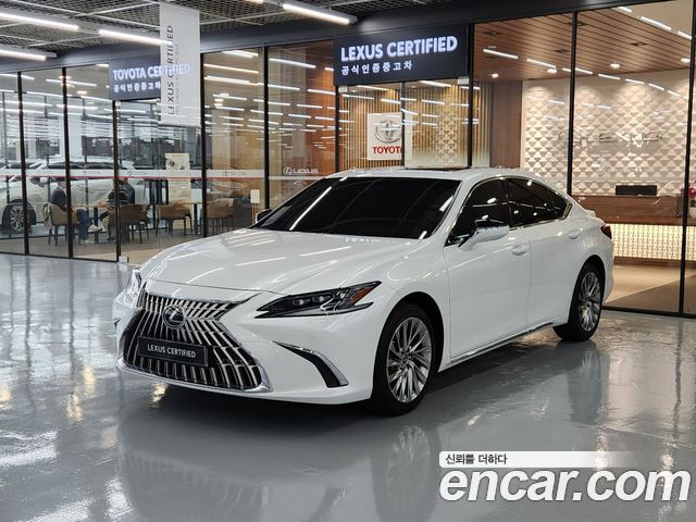 Lexus ES — exterior