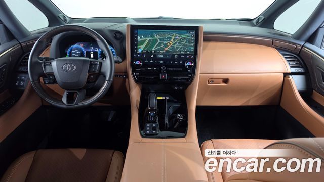 Toyota Alphard — interior