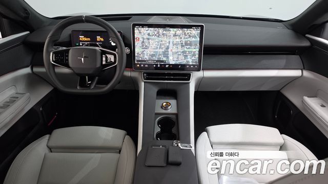 Polestar 4 — interior