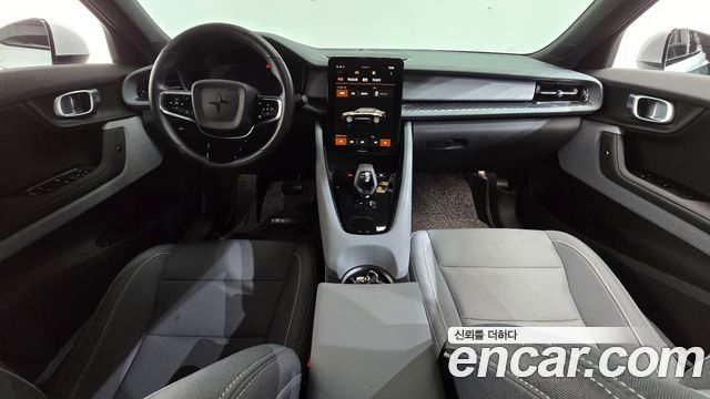 Polestar 2 — interior