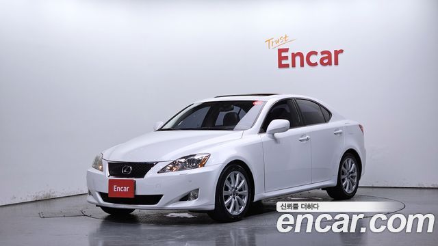 Lexus IS — exterior