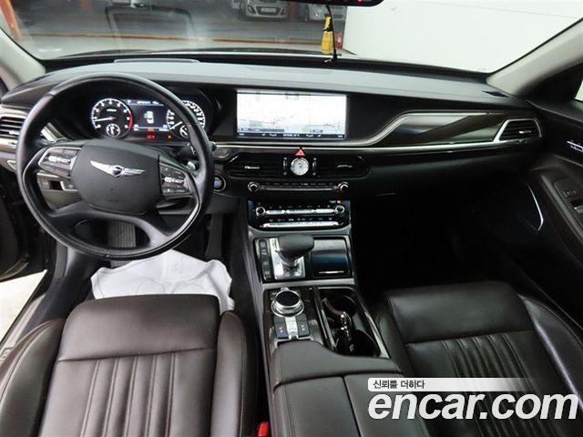 Genesis EQ900 — interior