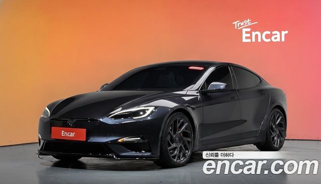 Tesla Model S — exterior