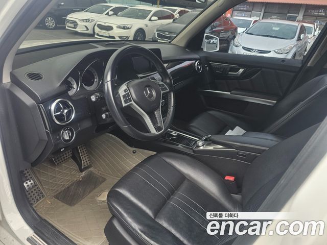 Mercedes-Benz GLK-Class — interior