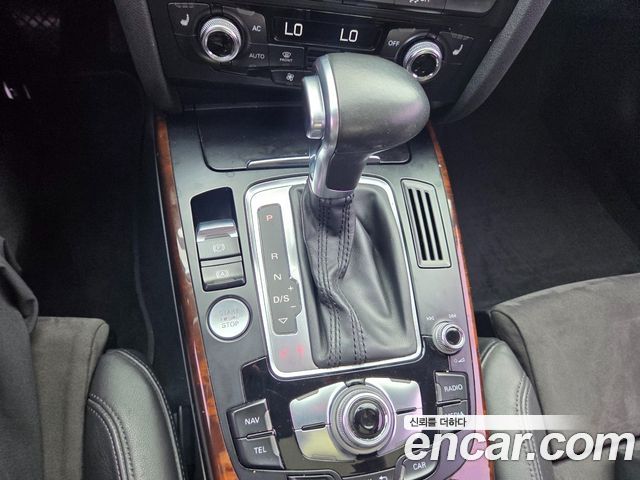 Audi A5 — interior