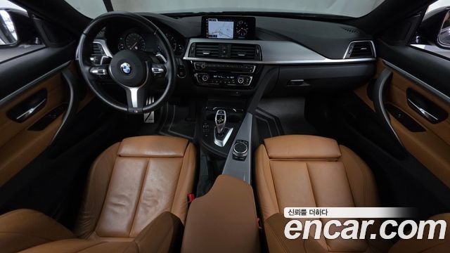 BMW 4 Series — interior