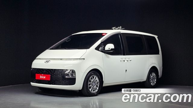 Hyundai Staria