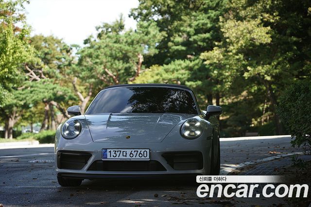 Porsche 911 — exterior