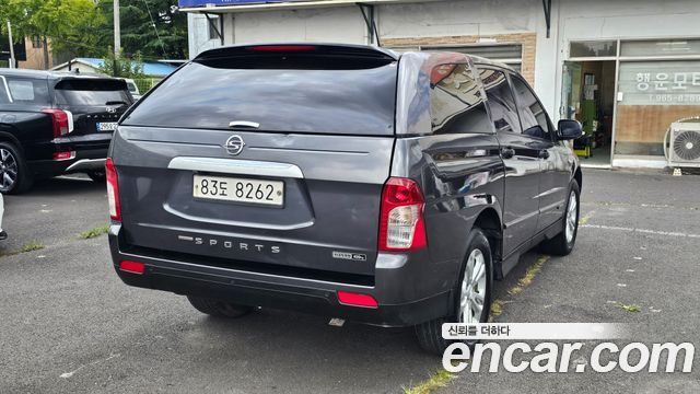 KG Mobility Korando — interior
