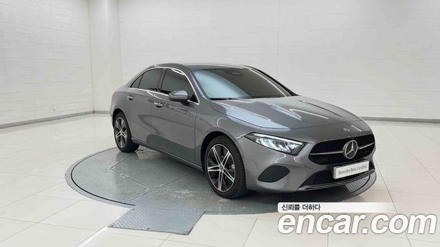 Mercedes-Benz A-Class — interior