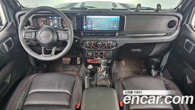 Jeep Gladiator — interior