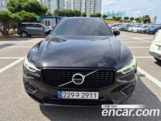 Volvo XC60 — exterior