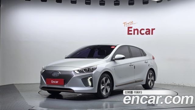 Hyundai Ioniq — exterior