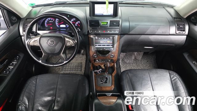 KG Mobility Rexton — interior