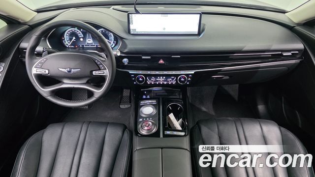 Genesis G80 — interior