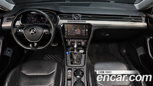 Volkswagen Arteon — interior
