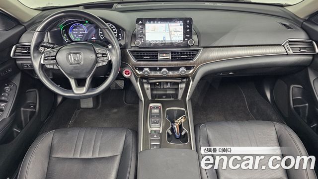 Honda Accord — interior