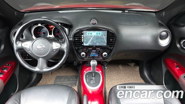 Nissan Juke — interior