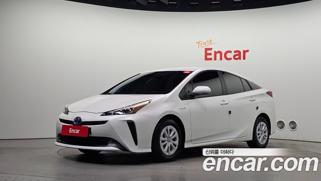 Toyota Prius — exterior