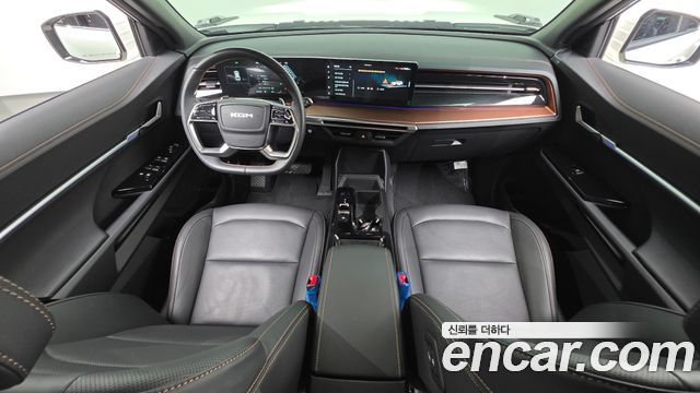 KG Mobility Torres — interior