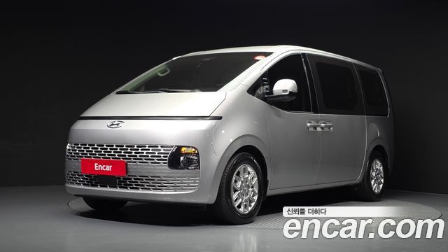 Hyundai Staria