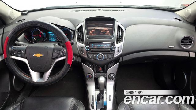 Chevrolet Korea Cruze — interior