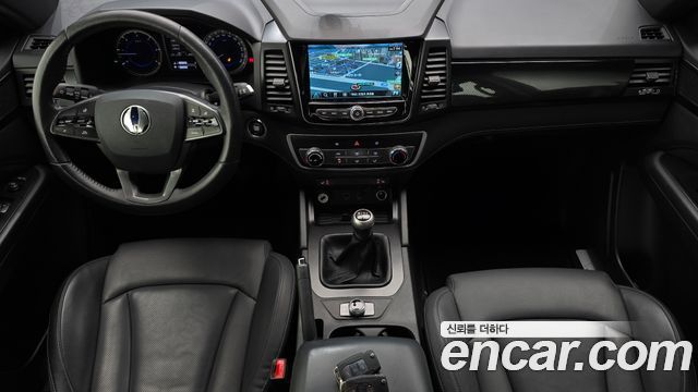 KG Mobility Rexton — interior