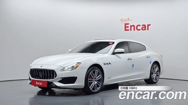 Maserati Quattroporte