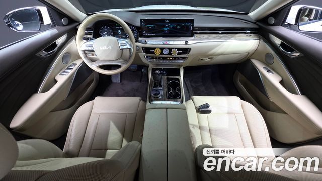 Kia K9 — interior