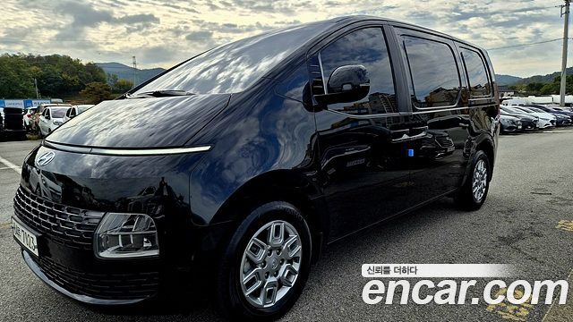 Hyundai Staria