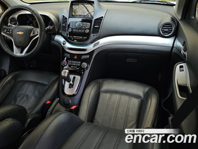 Chevrolet Korea Orlando — interior