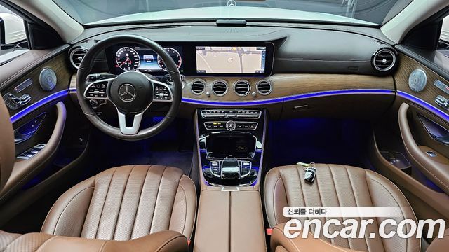 Mercedes-Benz E-Class — interior
