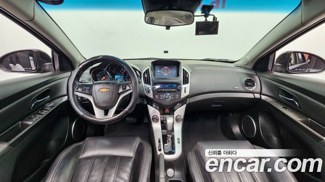 Chevrolet Korea Cruze — interior
