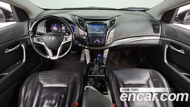 Hyundai i40 — interior