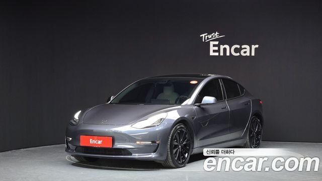 Tesla Model 3 — exterior