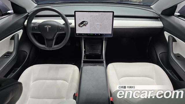 Tesla Model 3 — interior