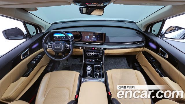 Kia Carnival — interior